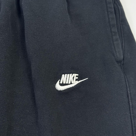Nike Sweatpants Mens XL Black Fleece Jogger Waist Drawstring Cuffed Pockets Logo - Picture 7 of 10